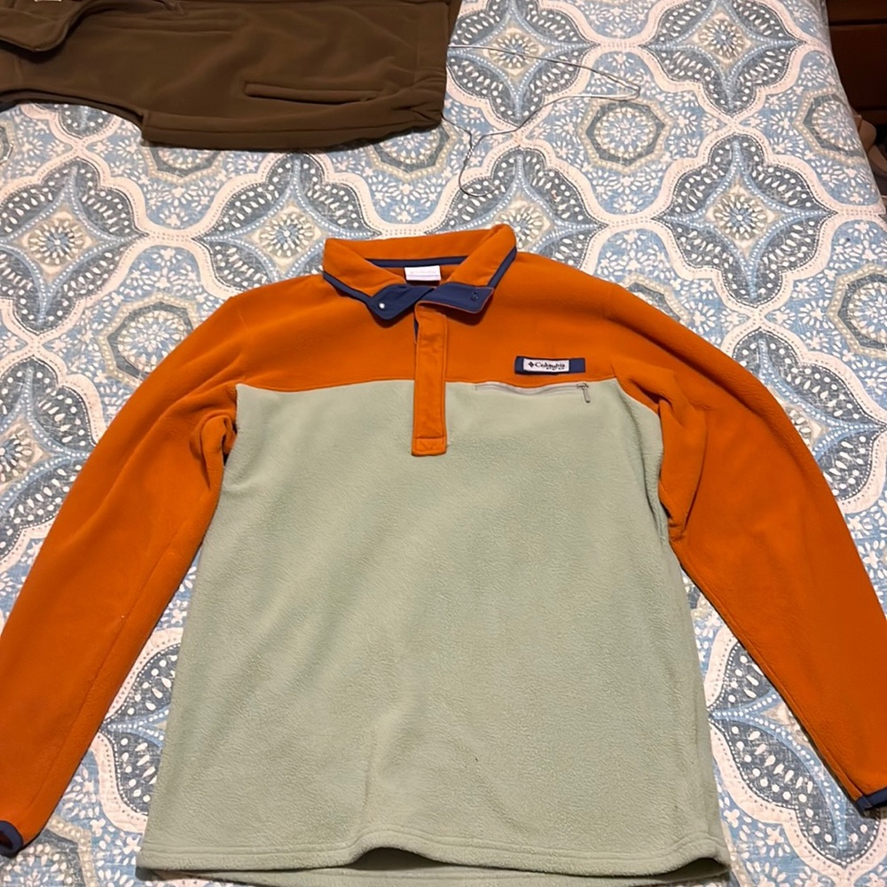 Columbia pull over